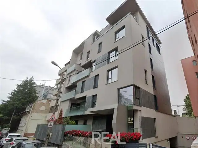 Apartament de inchiriat - 4 camere - Aviatorilor - 144 mp