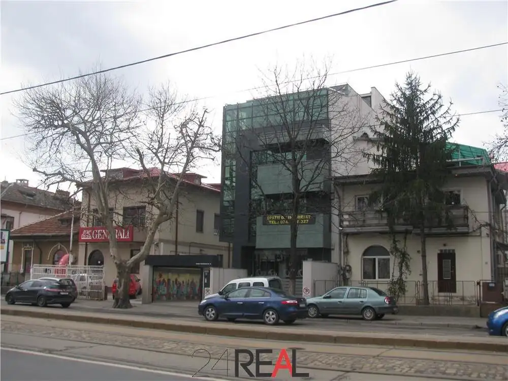 Inchiriere birouri langa metrou Stefan cel Mare - 172 mp+ terasa 40 mp