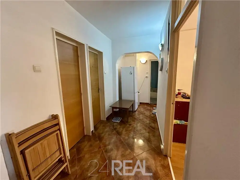 Apartament 3 camere de vanzare - zona Doamna Ghica-Tei