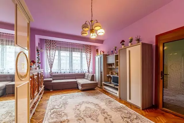 Apartament cu 3 camere amenajat la Podgoria