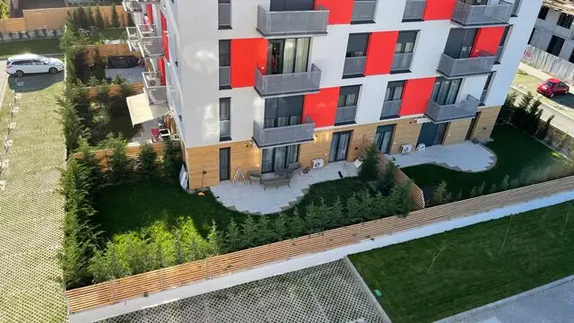 Apartament cu grădină în Cartierul Ared Red 9