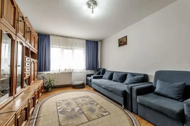 Vândut! Apartament, 3 camere, 2 băi,  Etajul 2 în Micalaca,