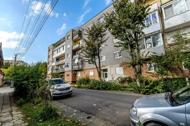 Apartament decomandat 3 camere în Grădiște, accesibil și spațios