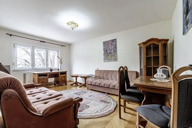 REZERVAT! Apartament decomandat, etaj 1 cu balcon, Calea Iuliu Maniu