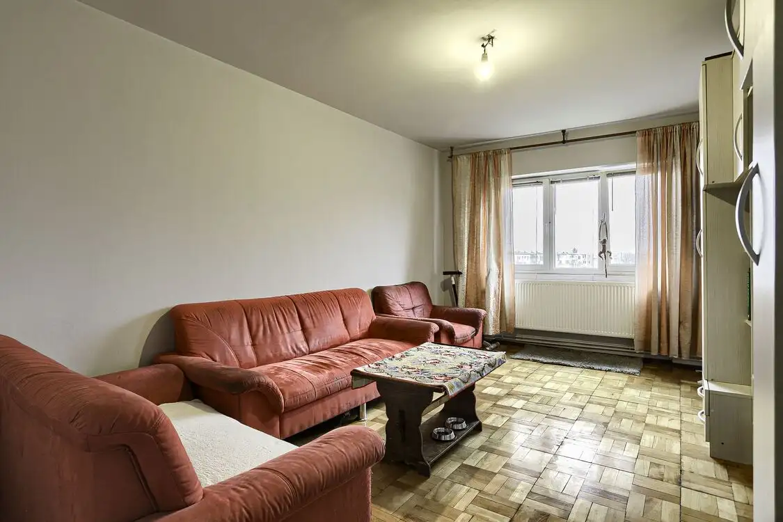 Apartament spatios cu 4 camere strada Fat Frumos