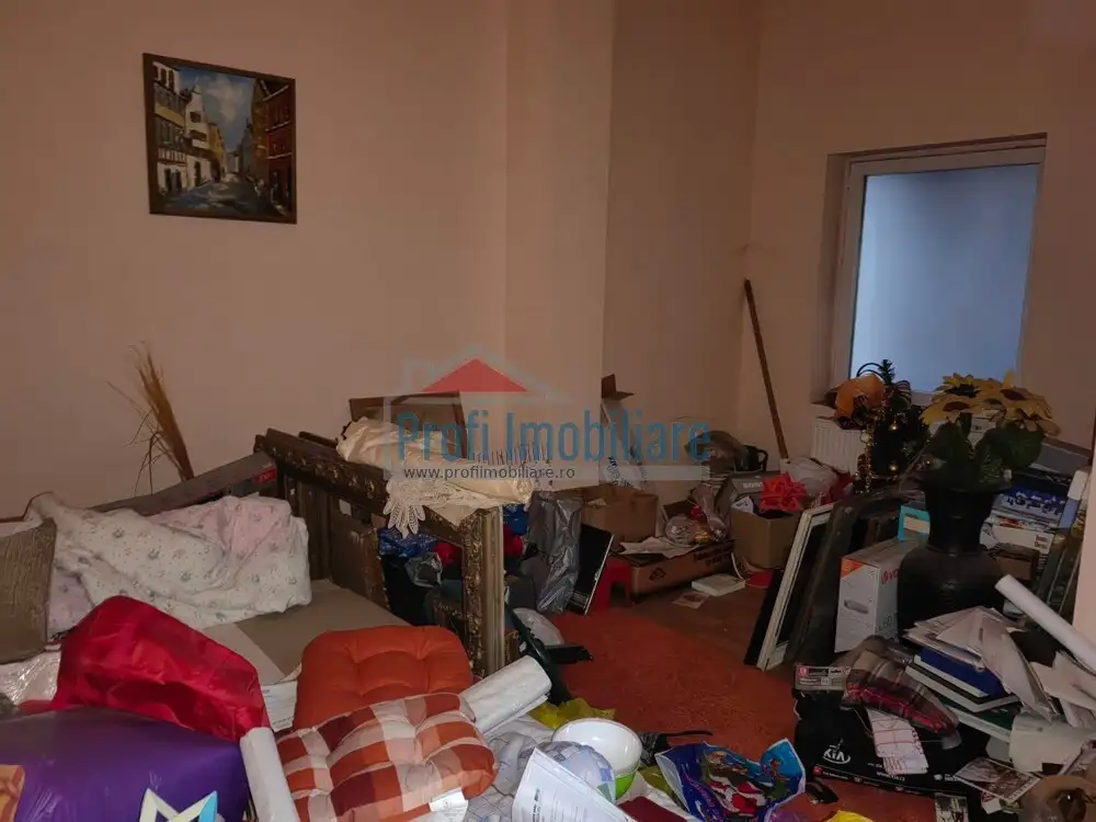 Apartament cu 2 camere in centru pe strada Crisan