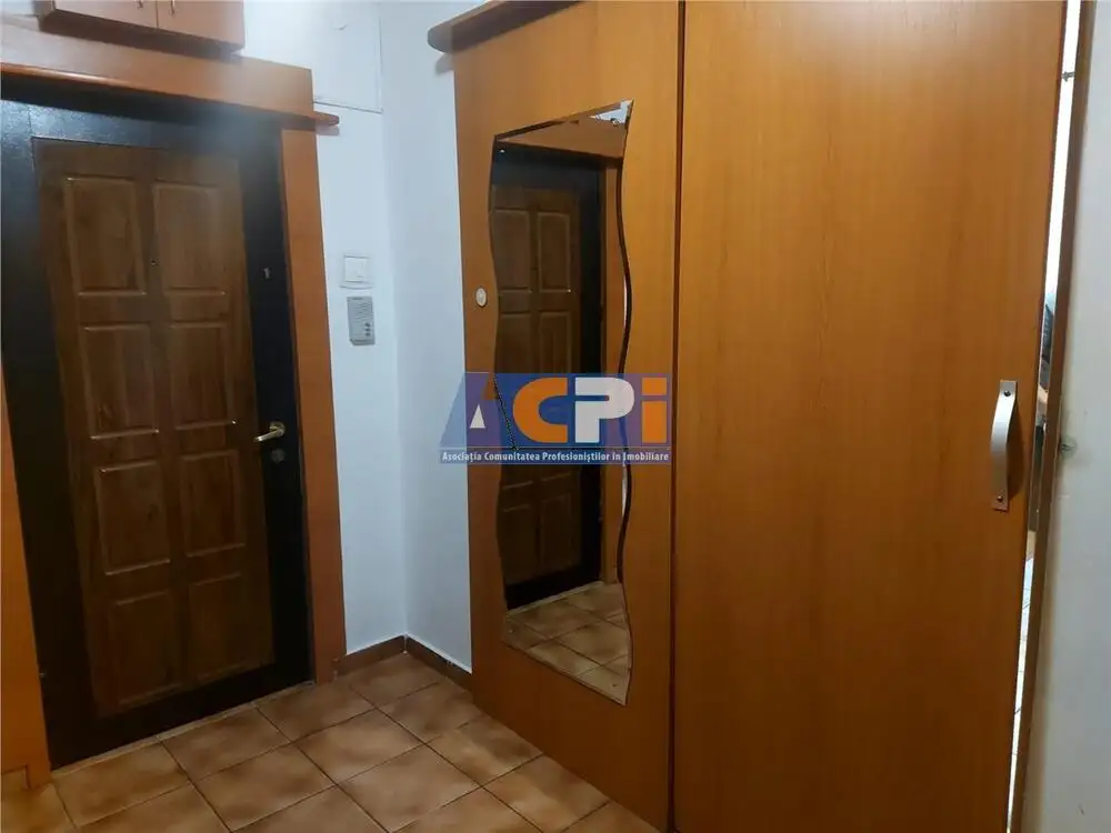 Apartament 3 camere Berceni