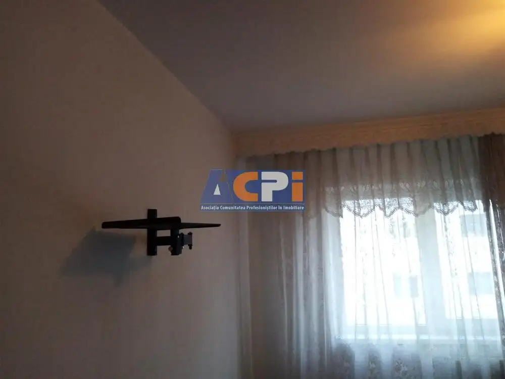 Apartament 3 camere, Republicii-Ura