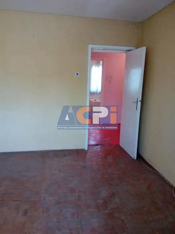 2 camere semidecomandat, Viorelelor, Bacau