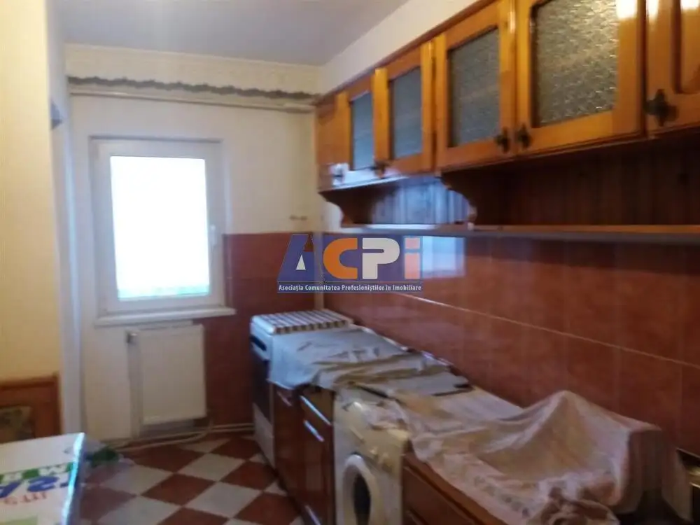 Apartament 3 camere, Republicii-Ura