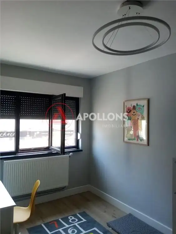 Apartament,3 camere,Centru