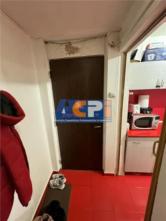 Apartament cu 2 camere de v