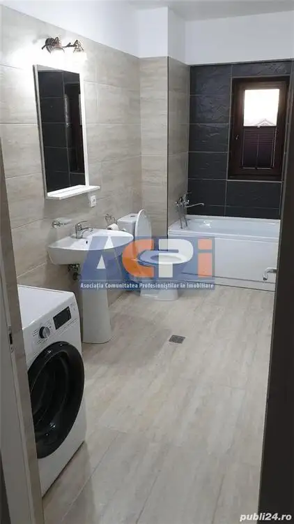 Apartament de LUX cu 2 camere de inchiriat, zona Nordului