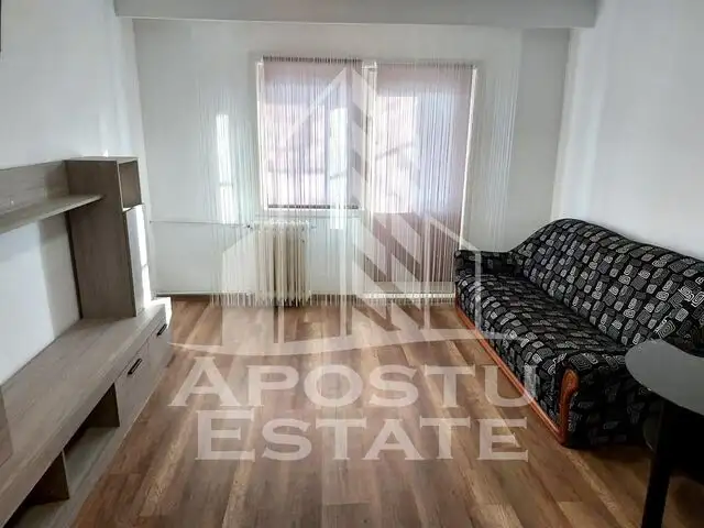 Apartament cu 2 camere, etaj intermediar, zona Soarelui