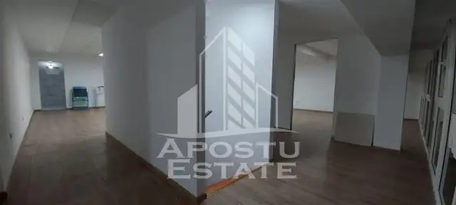 Saptiu comerciaL 3 camere,130 mp utili Zona Gradiste