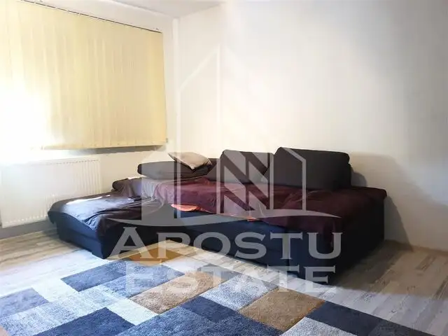 Apartament cu 4 camere in zona Dacia, semidecomandat