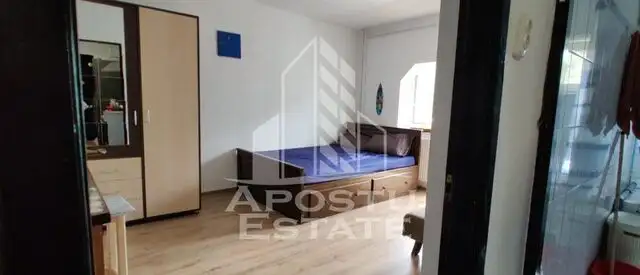 Apartament cu 1 camera situat la etajul 3 in zona Buziasului