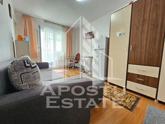 Apartament cu 1 camera, centrala proprie, zona Telegrafului