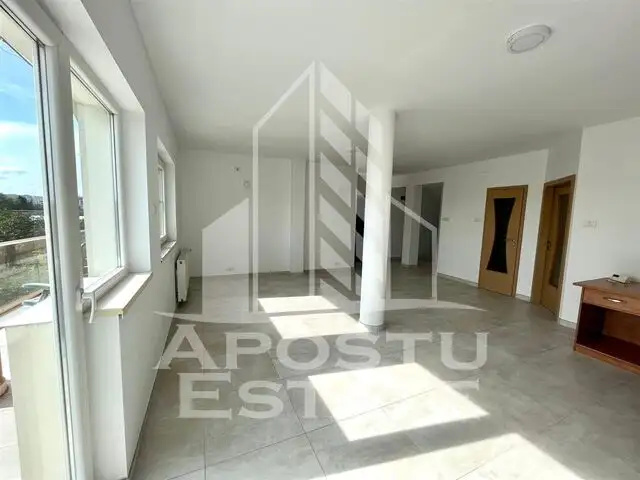 Apartament 3 camere, 2 bai, 3 terase, zona Calea Aradului