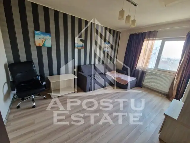 Apartament cu 3 camere in zona Gheorghe Lazar decomandat