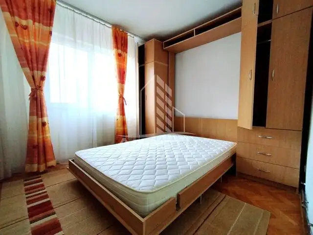 Apartament cu centrala in zona Sagului