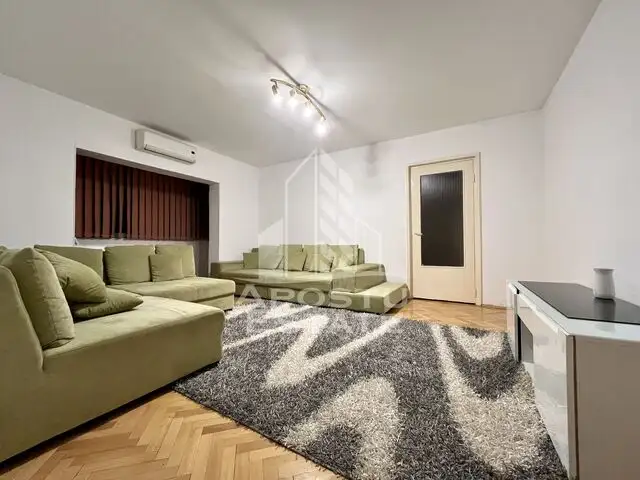 Apartament cu 3 camere, etajul 2, zona Dambovita