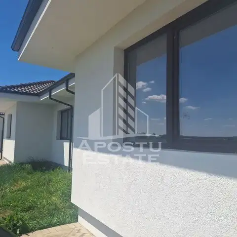 Duplex pe Parter,in Bucovat,la doar 5 minute de iesirea la autostrada