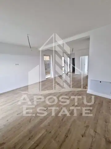 Casa individuala cu 4 camere, design modern, vatra satului Giroc