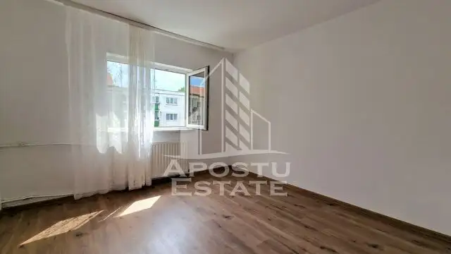 Apartament cu 2 camere, etaj intermediar, zona Lipovei