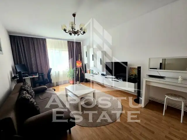 Apartament 3 camere, centrala proprie, decomandat, zona Torontalului