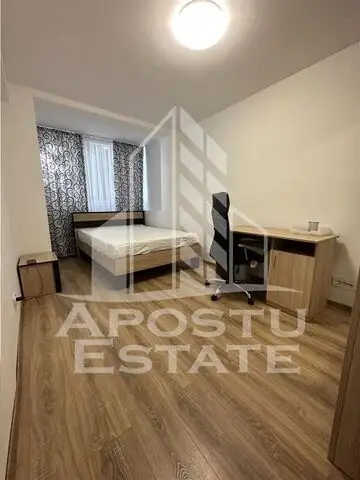 Apartament decomandat, 3 camere, zona Medicinei