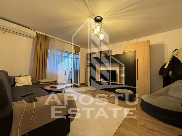 Apartament cu 3 camere, zona Bucovina