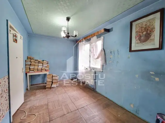 Apartament cu 3 camere, etaj 1, zona Dacia