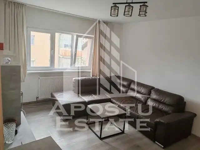 Apartament pet friendly cu 3 camere semidecomandat zona Dambovita