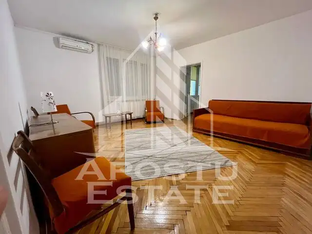 Apartament 2 camere,centrala proprie,AC,zona Centrala