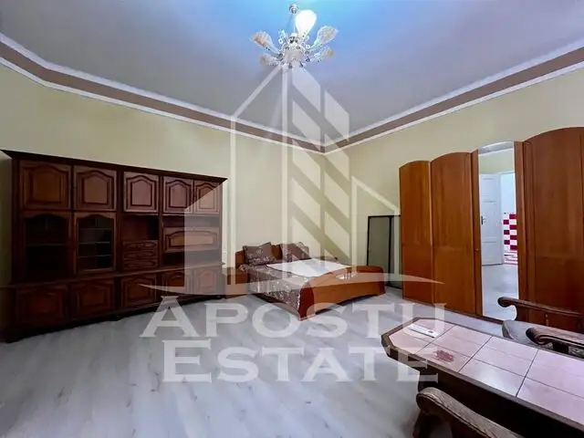 Apartament cu o camera ,zona Piata Avram Iancu