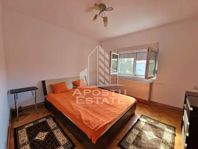 Apartament cu 2 camere, decomandat, centrala proprie, zona Lipovei