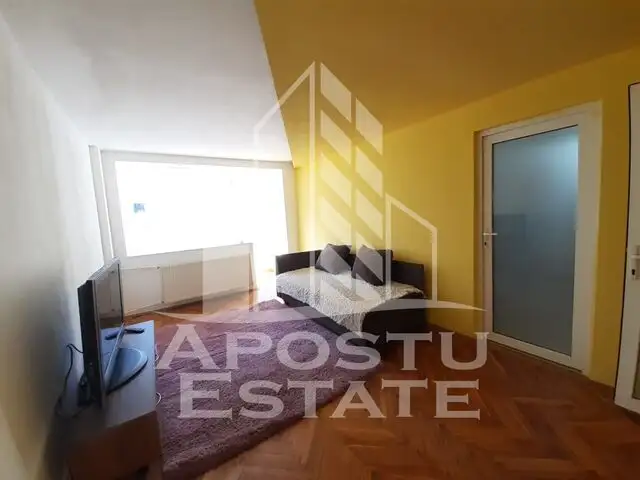 Apartament 2 camere, circular, etaj intermediar, Zona Dambovita