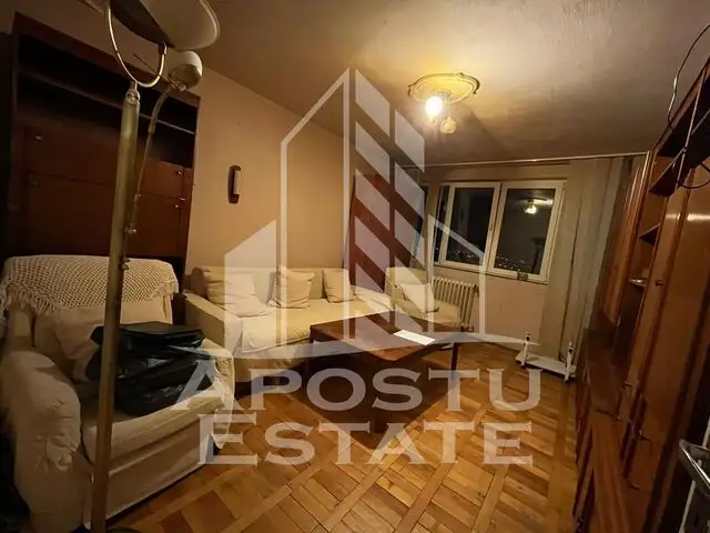 Apartament 2 camere, decomandat, etaj intermediar, zona Dambovita