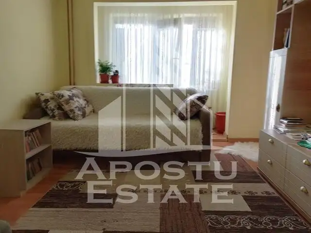 Apartament cu o camera, etaj intermediar, zona calea Girocului