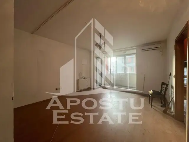 Apartament cu 1 camera, cu parcare subterana si boxa, in zona Sagului