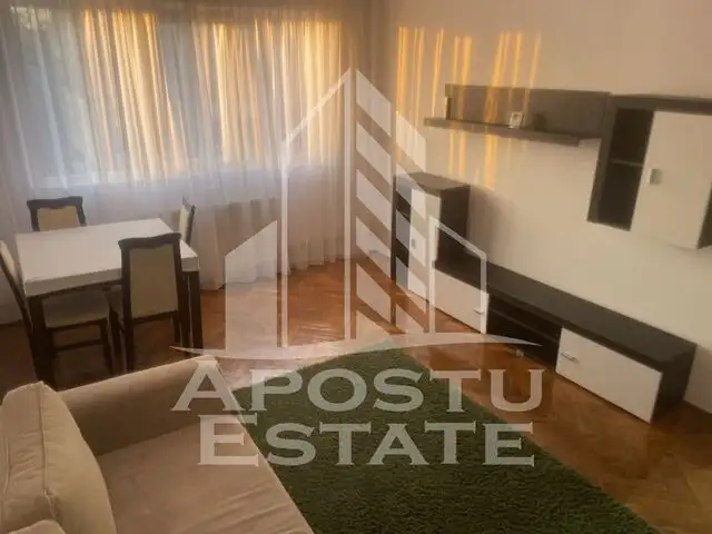 Apartament 3 camere,  semidecomandat,  Calea Sagului