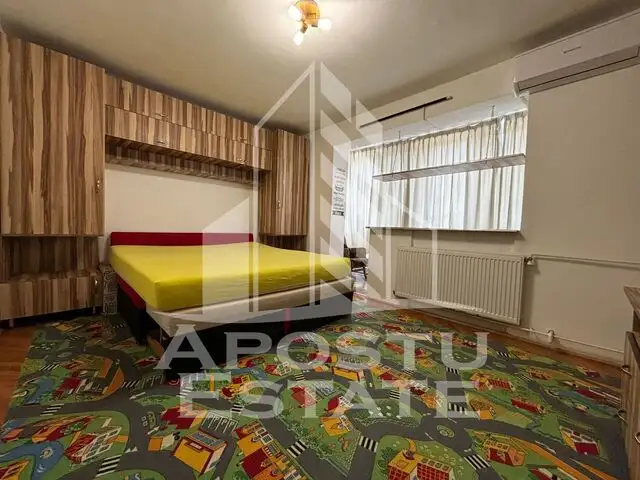 Apartament cu o camera, zona Sagului