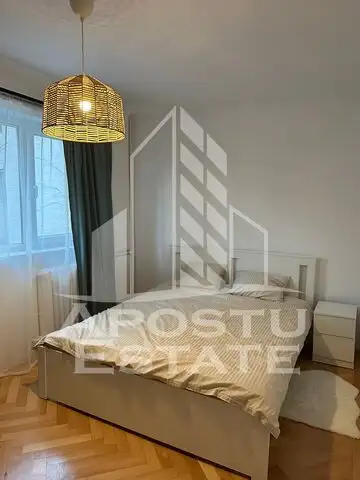 Apartament cu 3 camere, etajul 2, zona Dacia