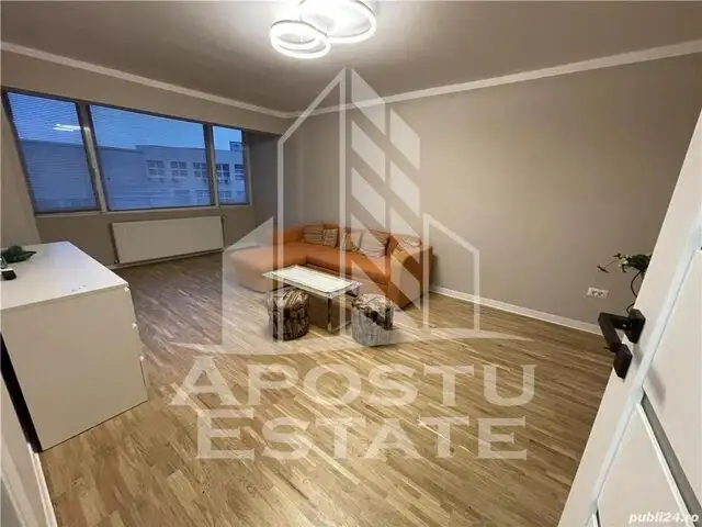 Apartament cu 3 camere in zona Spitalulu Judetean, cemtrala termica