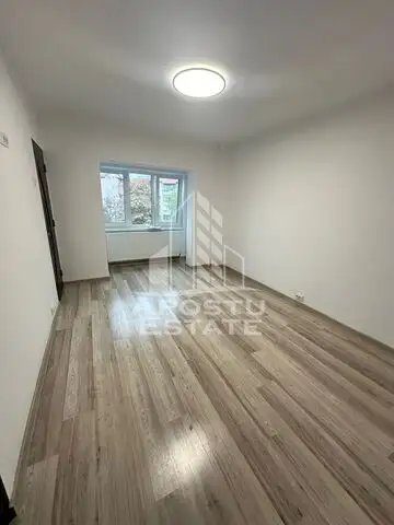 Apartament cu o camera ideal pentru investitie, zona Aradului