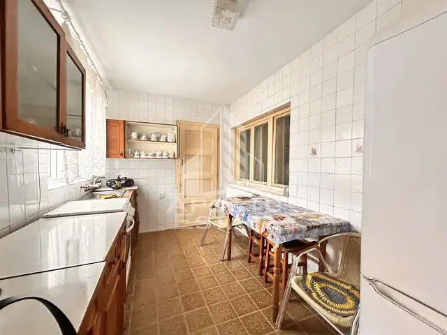 Apartament 2 camere, parcare 