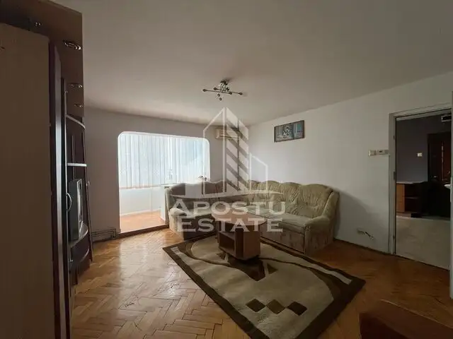 Apartament cu 2 camere, confort 1, centrala proprie, etaj intermediar