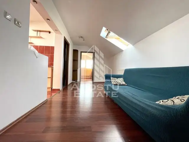 Apartament cu 3 camere, 64 mp utili, centrala proprie, zona Sagului