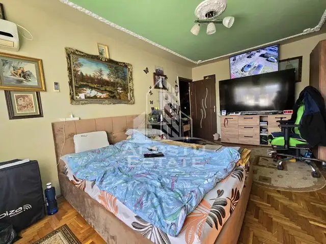 Apartament cu 2 camere, etaj intermediar, centrala proprie, Aradului